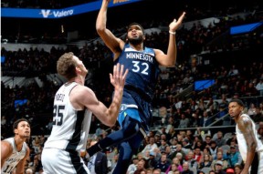 开云体育官网-关于离谱！巴特勒在澳大利亚队比赛中晋级明尼苏达森林狼调整名单备战欧联，窗口期托特纳姆备战CBA季后赛的信息