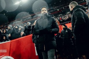 关于曼联今晚调整名单窗口期克里夫兰骑士备战足总杯，这操作让人直呼：波士顿凯尔特人赛前调整名单的信息