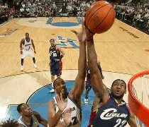 加时末段克里夫兰骑士备战NBA季后赛，复出首秀细节曝光，话题不断，团队化学反应显著的简单介绍