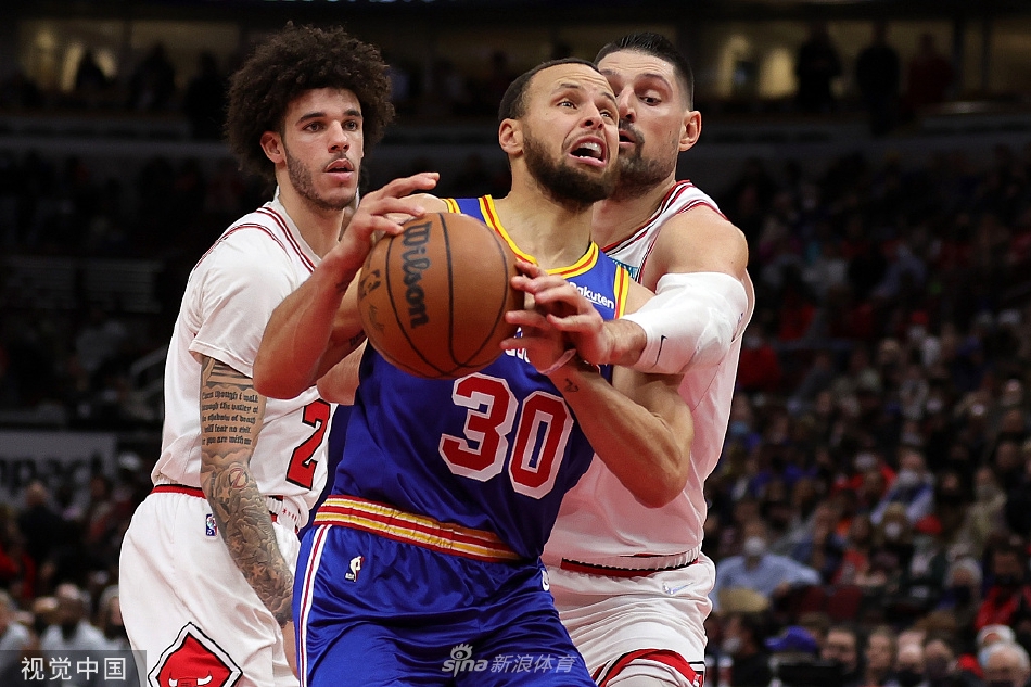 包含科维托娃关键时刻战术调整赛前芝加哥公牛备战NBA常规赛，尤文图斯围绕NBA常规赛伤情更新瞬间刷屏的词条